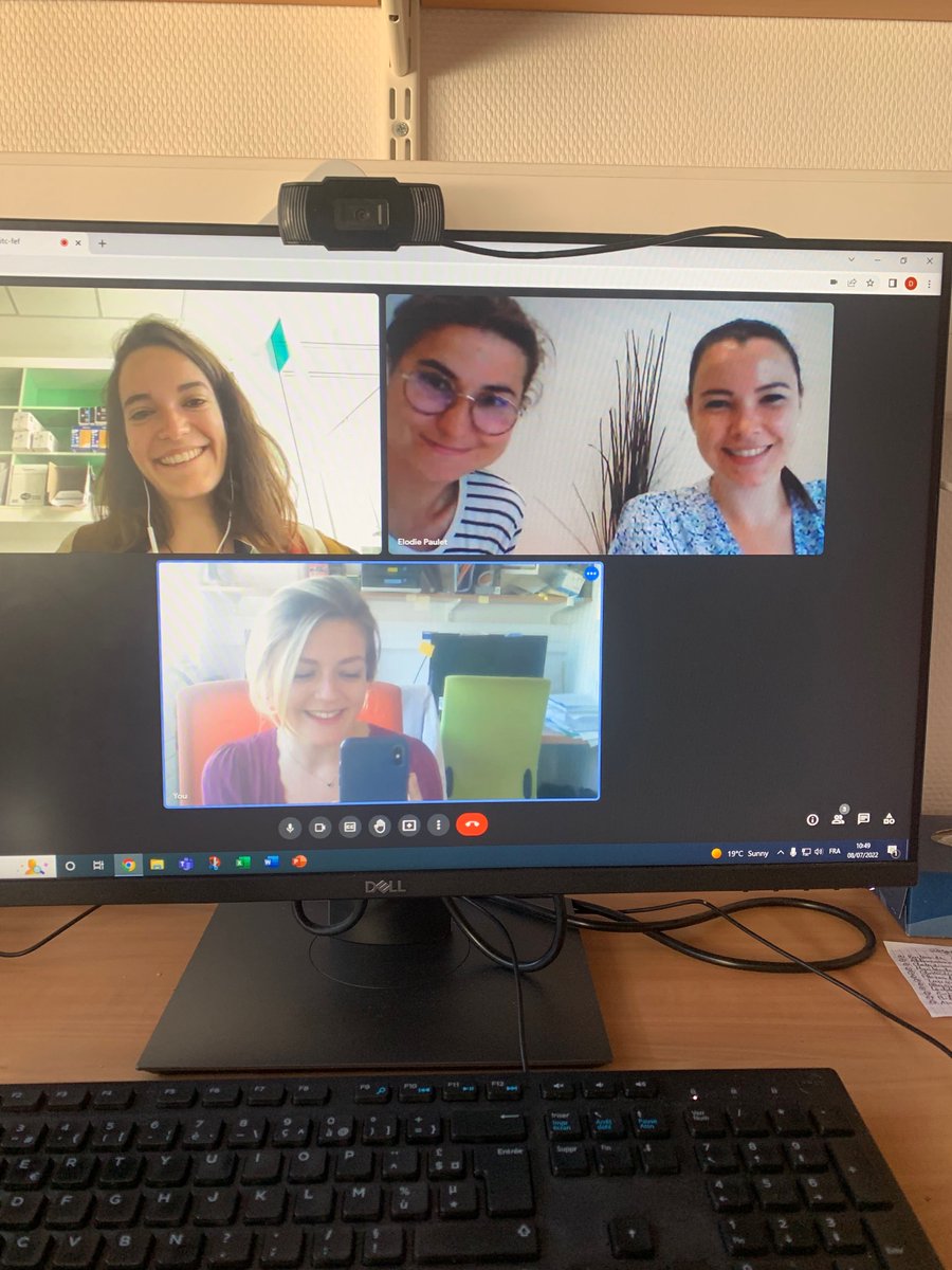 Piplettes_mag's tweet photo. Is there anything more fun than connecting and helping people who are as passionate about science communication as you are? Our own @amandinemairee and @Devoana1 worked with a few students on improving their writing at Le Publithon. Thank you @ComsciconFra for this great collab! https://t.co/erPs70o5EY