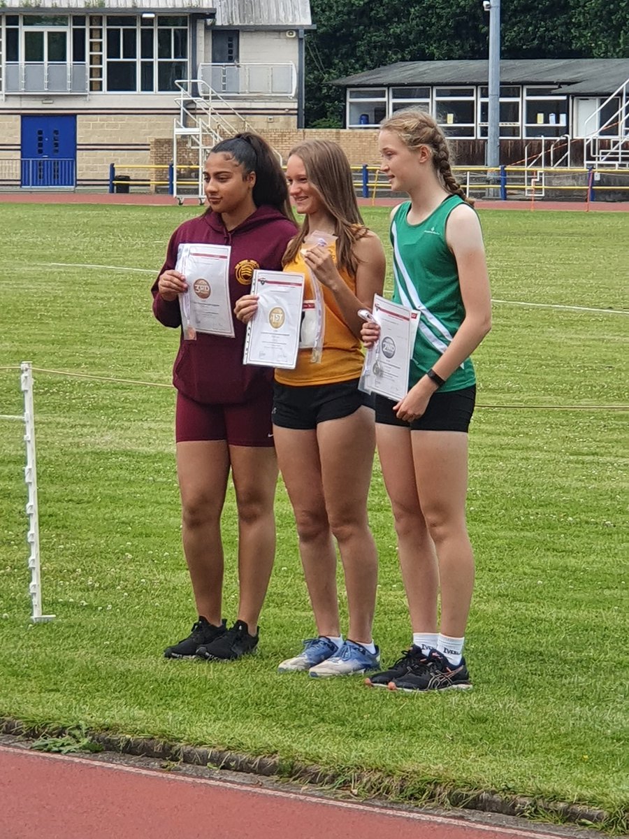 Simon Baker tweet media