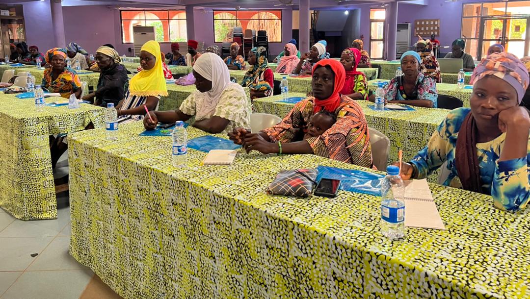 PlanIntGhana's tweet photo. The Wise Project organized a 2 day training workshop for selected care givers from the Bono and Northern Areas to build their capacity to adequately maintain and manage the Safe spaces established in their communities. 💪🏾
#WISE #Entrepreneurship #GE #Childprotection #Safe_Space https://t.co/S0foJ4GExe
