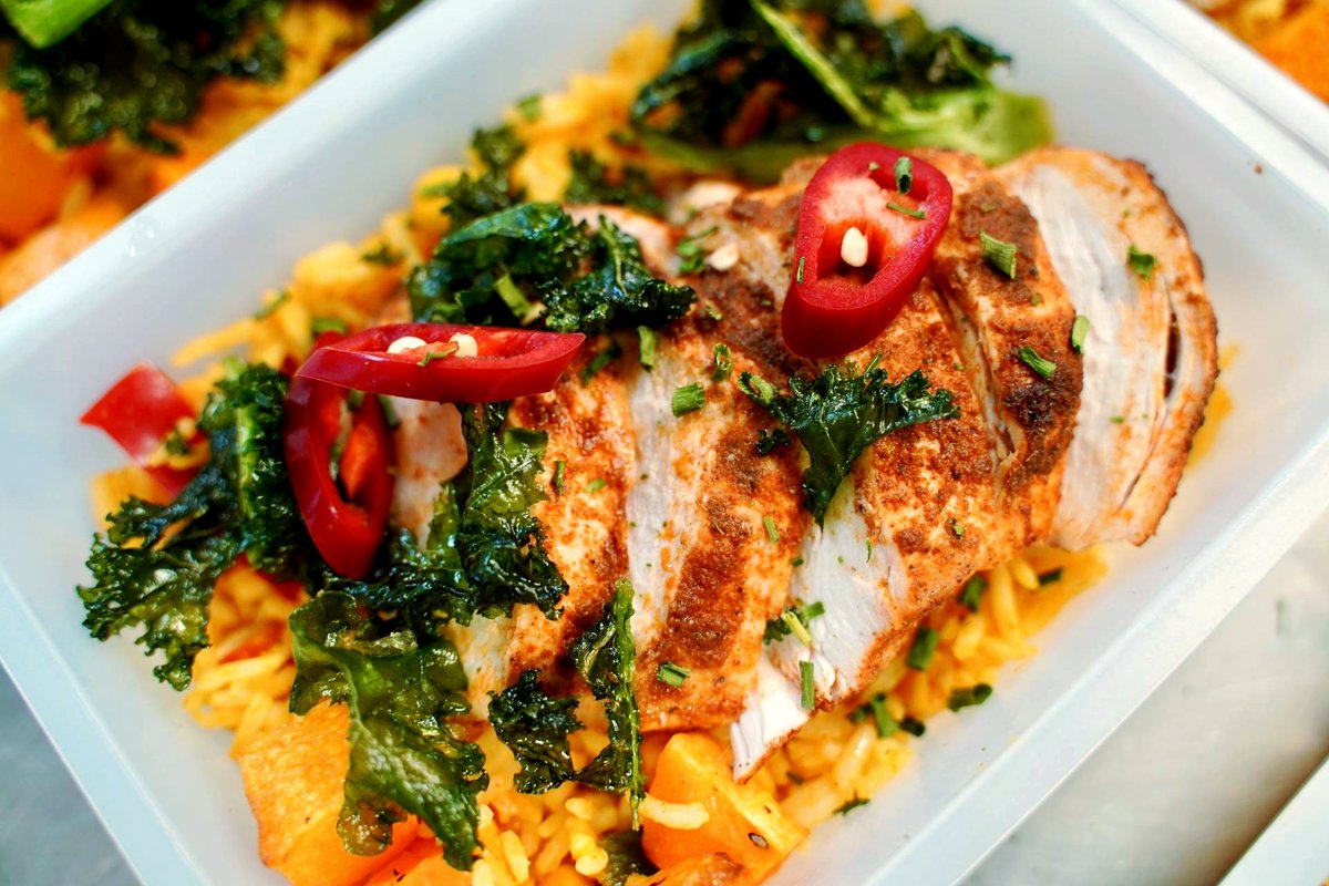 FreshPrepare's tweet image. Wow... A meal that never disappoints😍 

💫Peri Peri Chicken💫

#mealprep #healthyeating #healthyfood  #nutrition #mealprepcompany #mealplans #mealplan #periperichicken #spicyrice #rice #chicken #diet #cleaneating #foodporn #foodie #eatclean #newcastle #ne1