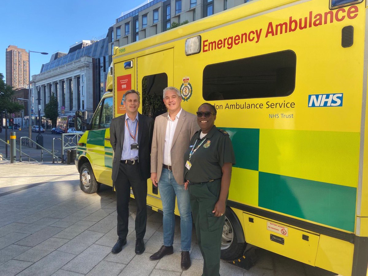 SteveBarclay's tweet photo. Today I met @Ldn_Ambulance staff to mark #InternationalParamedicsDay - thanks to them and all our paramedics for their dedication and hard work.

They are saving lives every day &amp; I urge you to call NHS 111 for urgent advice and use ambulances and A&amp;E for any emergencies. https://t.co/RKiV8ZOTci