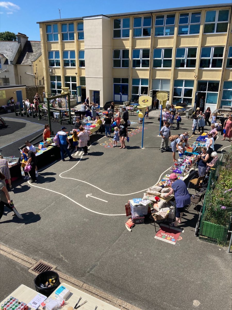 DrakePrimary's tweet image. What a fantastic day for our Drake Summer Fayre! Thank you, all, for supporting the school. @ReachSouth1