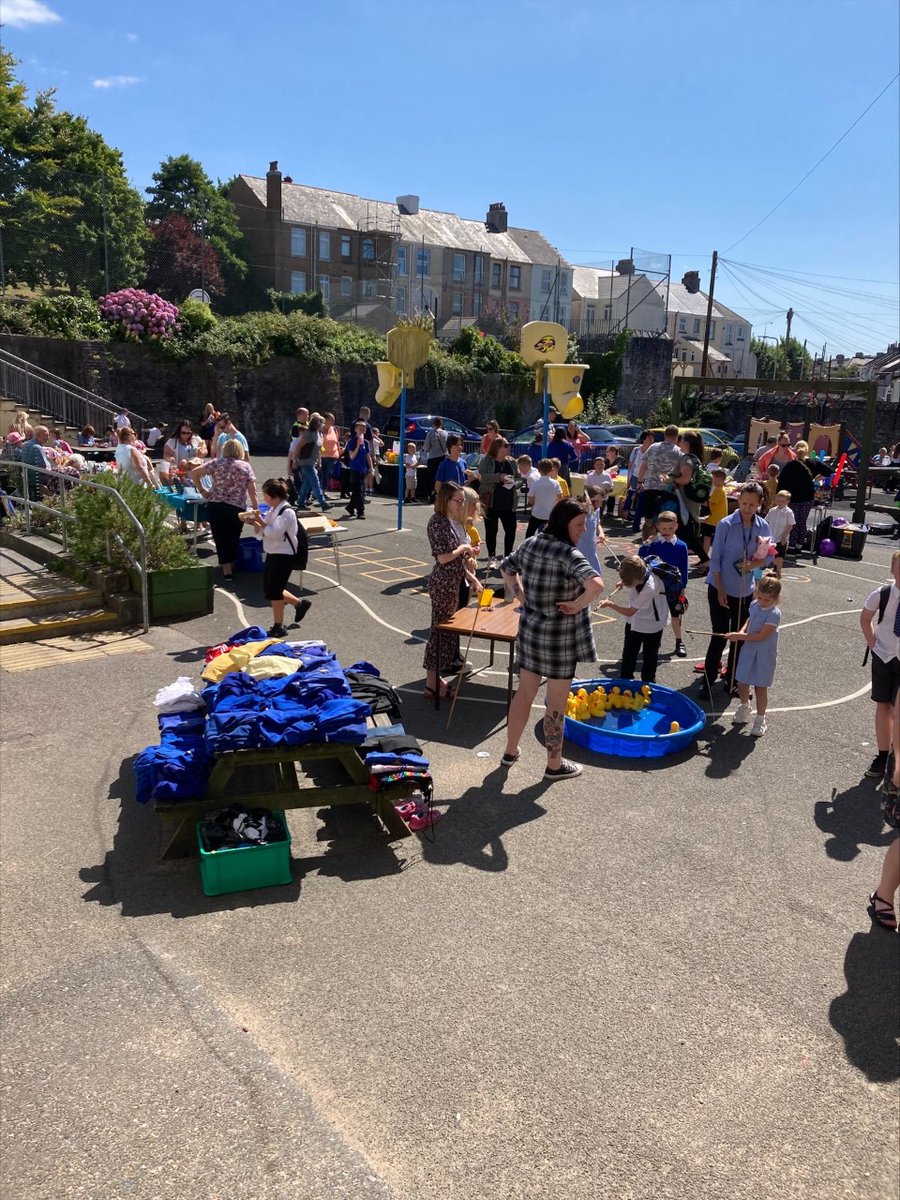 DrakePrimary's tweet image. What a fantastic day for our Drake Summer Fayre! Thank you, all, for supporting the school. @ReachSouth1