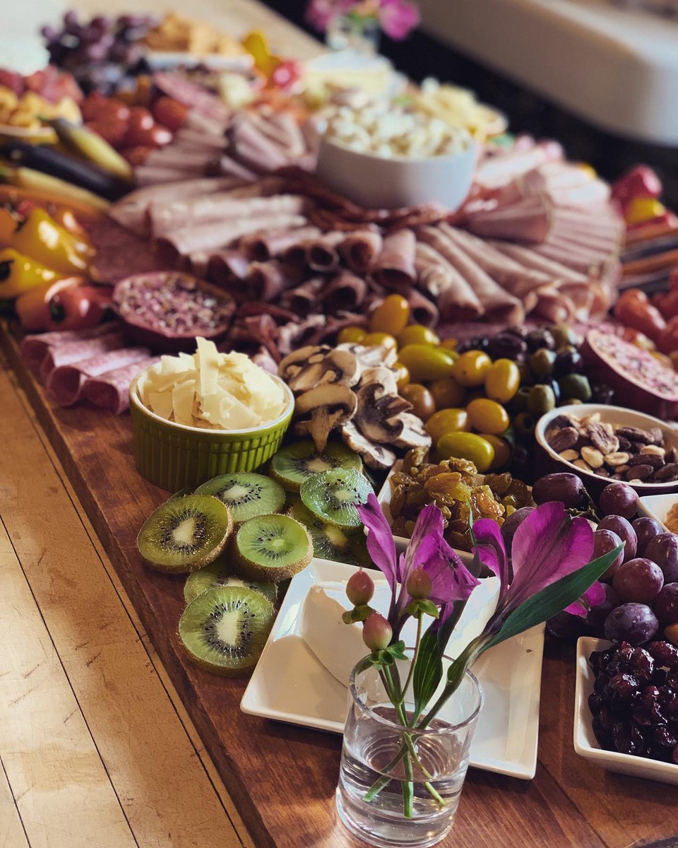 Madartstl's tweet photo. When the food looks this good AND tastes this good, you know you've made the right choice.  Our world-class catering team led by chef Ron Buechele will put together the perfect menu for your event 🍽 #STLcatering #STLevents https://t.co/ZWC8MglDYW