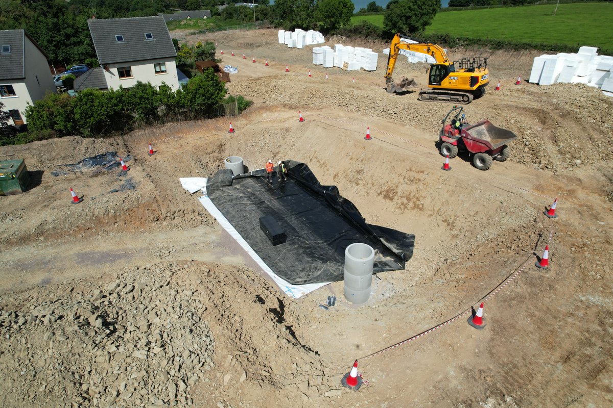 Wastewatersol's tweet photo. Great effort by everyone involved yesterday installing the first of three new stormwater attenuation tanks in a new housing development in Whitegate, Co.Cork.
#stormwatermanagement #stormwater #drainage #ecoblocmaxx https://t.co/DRdBMjJHTj