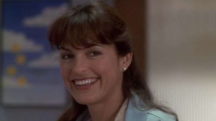 kirstie4848's tweet photo. If you're in the UK and haven't been able to watch #Mariska as #cynthiahooper in Season 4 of ER, now you can.
@Channel4 streaming service is showing all seasons of ER.
I use my TV for streaming. https://t.co/xJzmoQeWnT