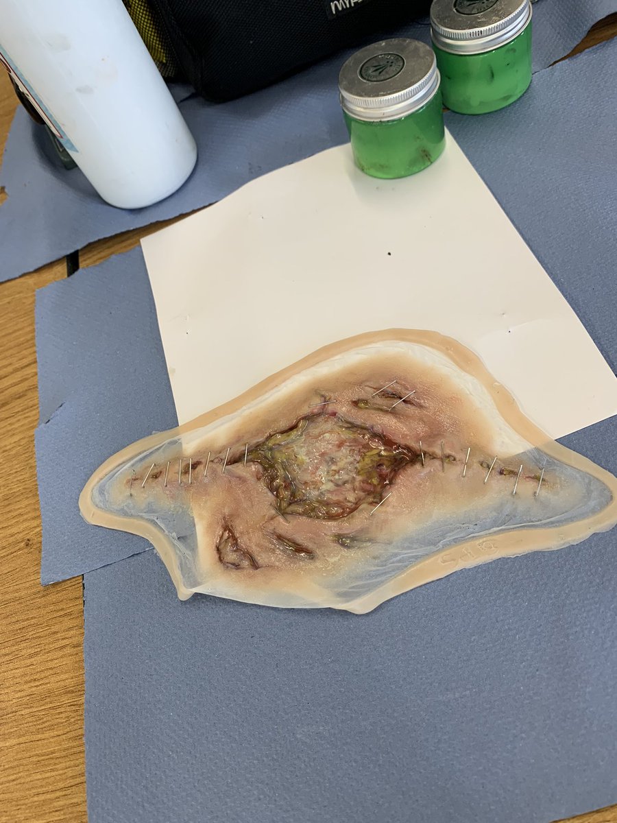 intofilm_cymru's tweet photo. Day 3 of ScreenWorks Cymru prosthetics experience, and it's time to apply our work to skin! Danny from @squarepegstudio has led the way with the help of Hywel's knee! Now it's the students time to appy theirs! @CyfarthfaHigh @PYD_ARTofficial @Greenfield_Sch @CreativeWales https://t.co/jXsOL8X7ms