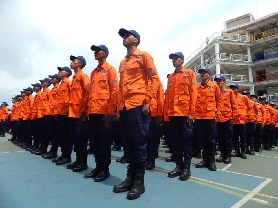 #8Jul | A continuación la etiqueta del día: 👇
#NuevaEraDeLaComunicación

#BuenosDías 
#FelizViernesATodos 

<a href="/CeballosIchaso1/">@FuerzaDinamica Remigio Ceballos Ichaso</a>