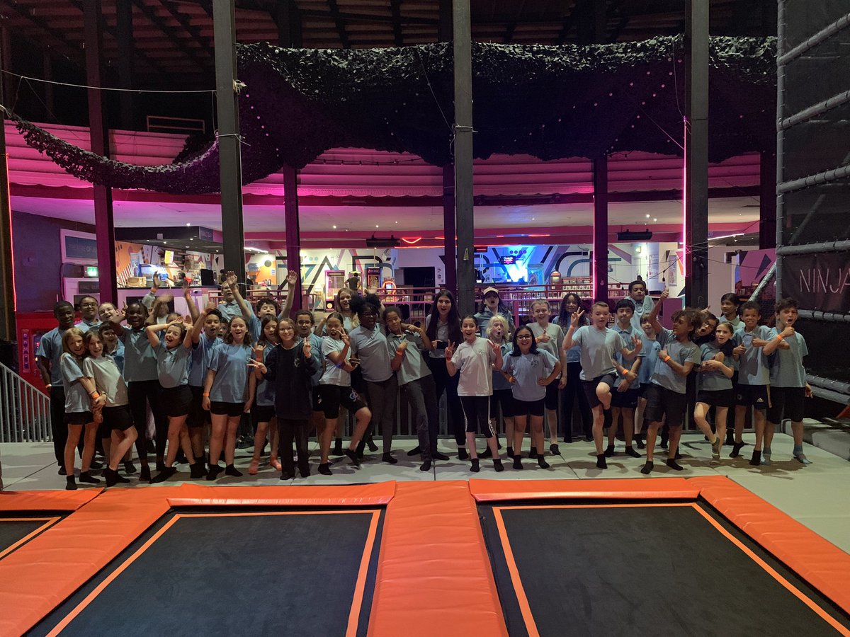 Cᴏᴀᴄʜ Rʏᴀɴ tweet media