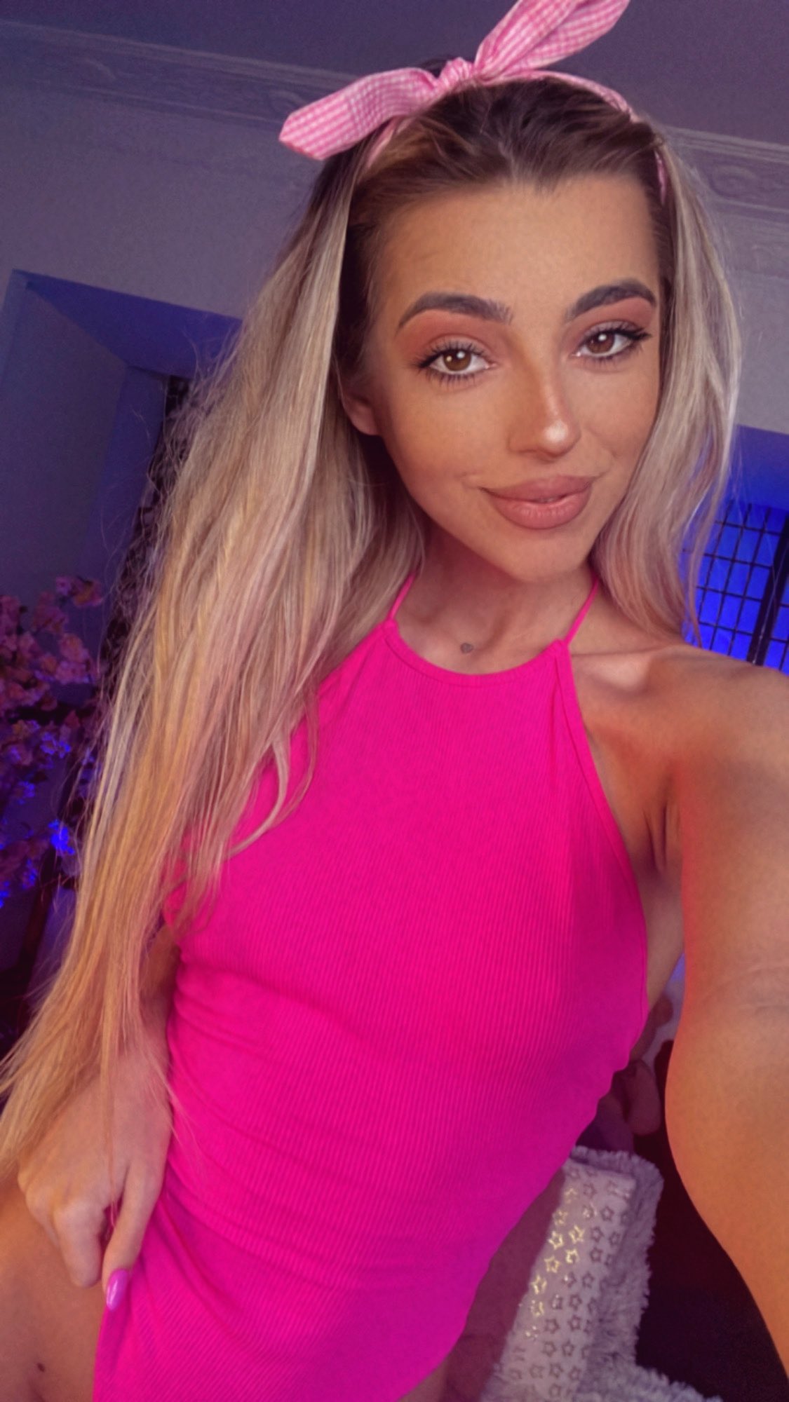 TW Pornstars - Sunshine Eve. Twitter. Miss me? I am online now 💋