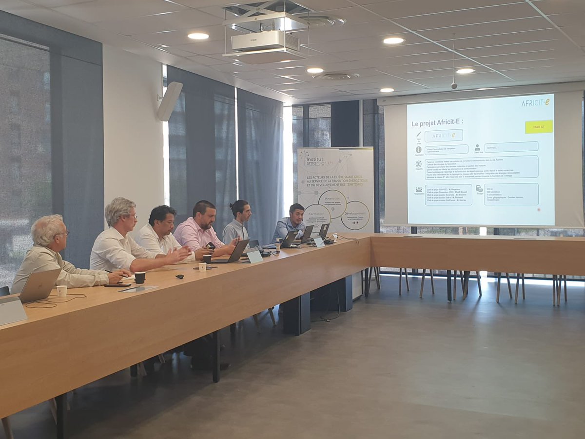 Institut_SG's tweet photo. [📸 Retour en images | AG 2022]
✅keynote Dir. @GrenobleINP Energie et décarbonation 
✅Rex consortium africit-e @DGTresor #ODIT-E @SmartsideTeam @GridPocket @ESF_ONG 
✅Bilan de nos actions 🇫🇷🇪🇺🌎
✅échanges roadmap 
@Institut_SG aide la transition énergétique desterritoires🌱👏 https://t.co/2pkqQUJi9C