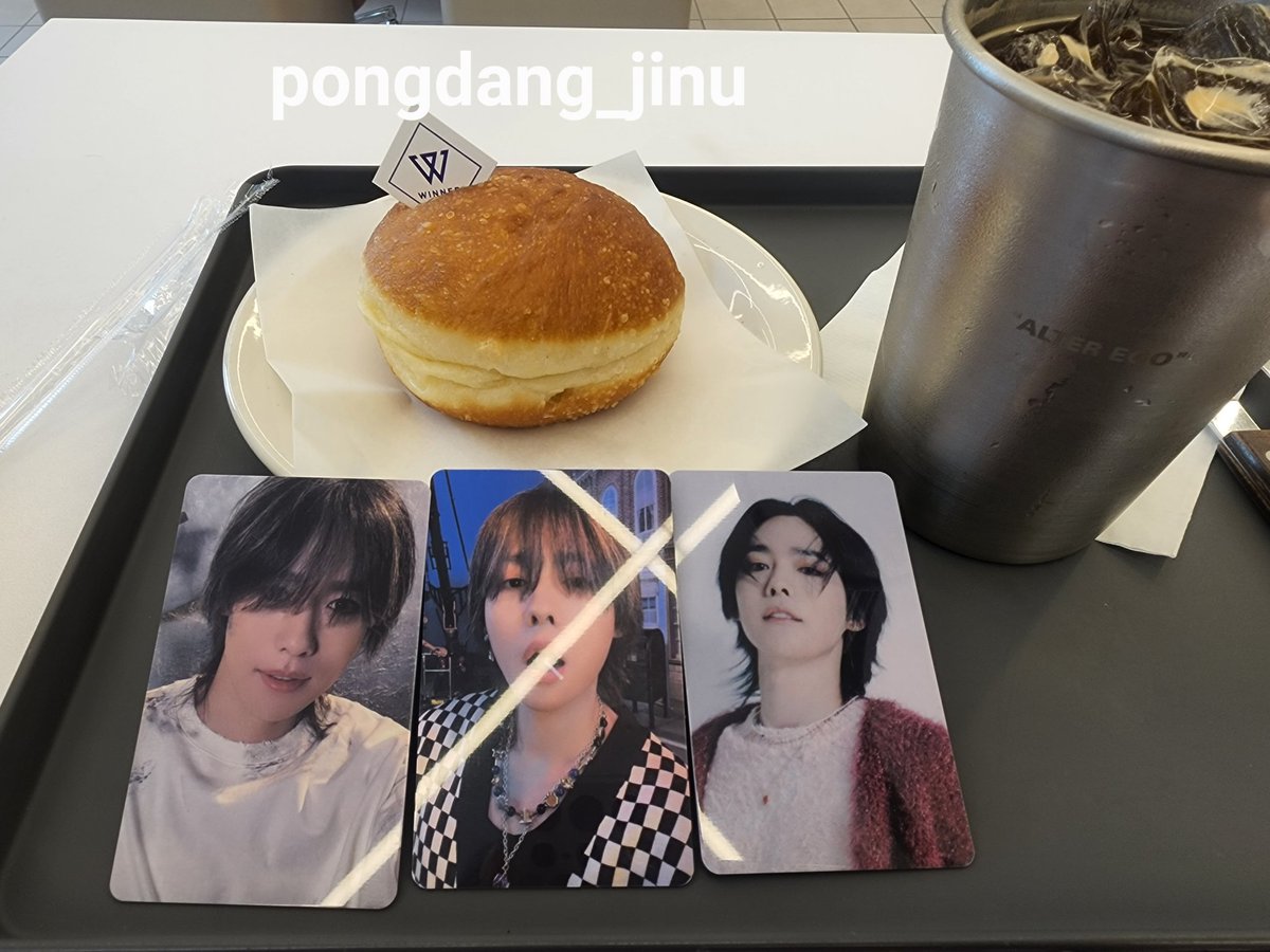 pongdang_jinu's tweet photo. 셀렉 럭드 지누미노 드볼 완성 🍀💙
비명나오게 존잘들이셔 😚😚
더세임에 애들 노래 나오니까 더좋구먼
#위너  #ILOVEU https://t.co/yt0OuhCnV3