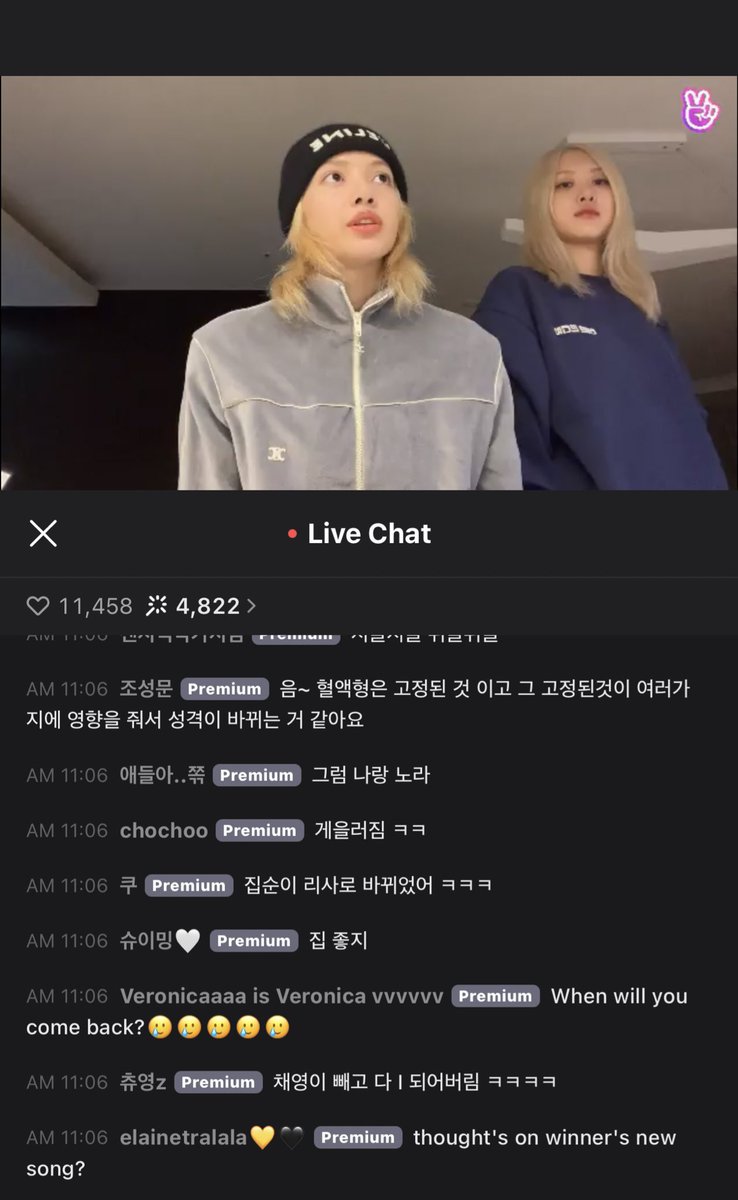 xolovelyody's tweet photo. Semua idol cari duit, bedanya ada yang perhatian sama fansnya atau sekedar diambil duitnya doang
Lo mah cuma fans yang dibutuhin waktu mau cb, konten seret, sekalinya ada berbayar🤣
Itulah definisi cuma cari uang dari fans @kinzadya https://t.co/pUM3WB71Sl