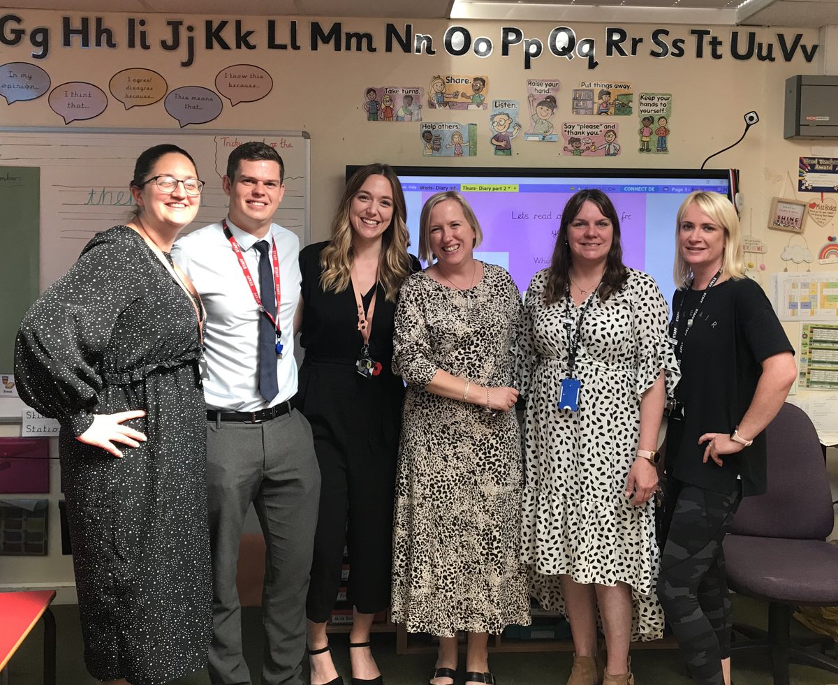 GPSMrsTreacy's tweet photo. Completely overwhelmed with the kindness of all the staff, children and parents at @GreystokePS Thank all you so much for making this year brilliant and I can’t believe how much I (and she!) have been spoilt. Thank you for everything and I will be back next year💕 #GreystokeRocks https://t.co/8JumAuKEP7