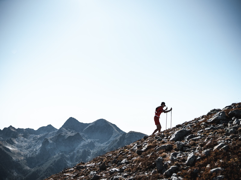 VisitCotedazur's tweet photo. 📣 🏃‍♂ C'est parti pour l’Ultra-Trail® Côte d’Azur Mercantour !

Rendez-vous à #Monaco dès 18h15, pour rallier #SaintMartinVesubie. 8 formats (du vertical 5 km à 125km). 

📷@Jose Miguel Munoz (IG) #CotedAzurFrance #AlpesMaritimes  #Utcam06 @AlpesMaritimes @TourismeVesubie https://t.co/N4nGQzSdZv