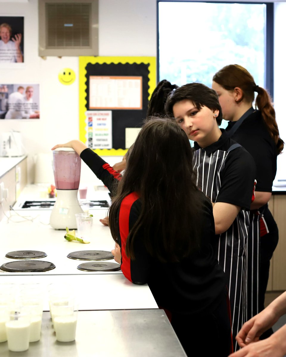 suaupdates's tweet photo. We’ve had a brilliant day with over 150 year 5 students from local primary schools. They have had an action packed day experiencing a little of a what we offer here at SUA. #TeamSUA https://t.co/YTAj8TrYoo