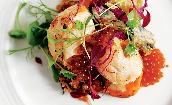lcresidences's tweet photo. At Grove Place our restaurant offers delicious and diverse food with a modern twist, and an emphasis on natural flavours and balanced nutrition.
#FoodieFriday #GrovePlace #Hampshire #Foodie #Retirement #Community https://t.co/XTsnbpkOpR