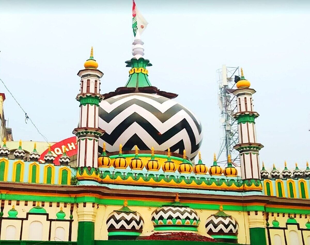 The #Dargah Ala Hazrat in #Bareilly has issued a fatwa against #GhausMohammad & #RiyazAttari, the two accused in the murder of a tailor in #Udaipur.

The fatwa cited the teachings of 19th-century Islamic scholar #AhmedRazaKhanBarelvi, commonly known as #AlaHazrat.
#UdaipurHorror