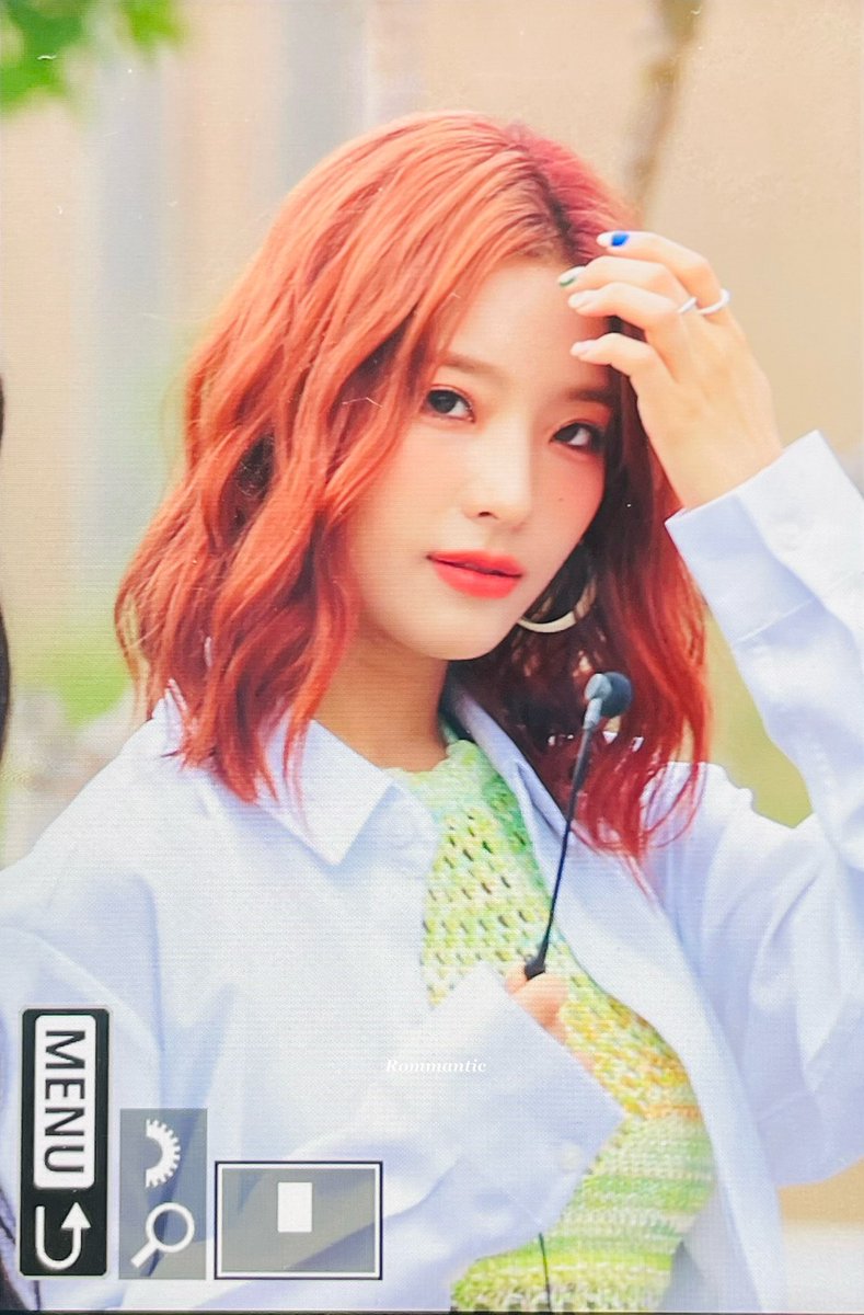 Rommantic0107's tweet photo. 220708 새롬
#새롬 #이새롬 #Saerom
#프로미스나인  #FROMIS_9 https://t.co/WlLBUhZuQx