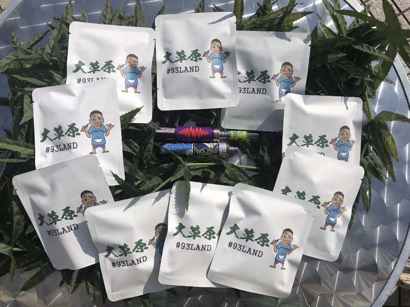 manana_kkkane's tweet image. #SWAGLAB @SWAGLABCBD1 クサたろう氏が大プッシュのすげー！#ブロードスペクトラム #CBD 70% a.k.a.#93LAND に、異なる #CRD 23%、大麻由来の #ヘンプテルペン 7%と、#フルヘンプ で構成された #大草原リキッド が到着！ これで #ブロスペ？な仕上がりなんで是非、お試しあれ！1ml ￥13800