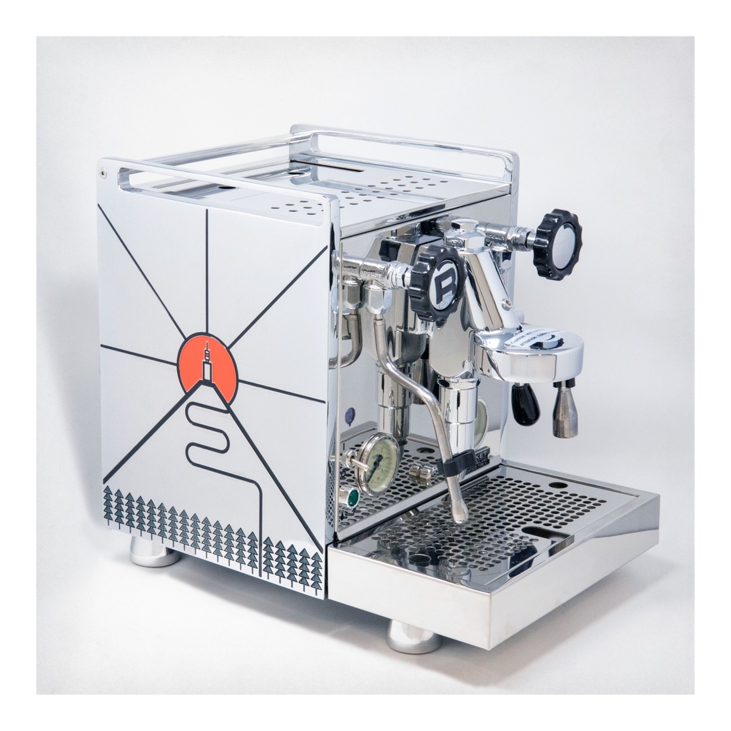 handmadecyclist's tweet photo. New! Handmade Cyclist x Rocket Espresso 'Le Mont Ventoux' special edition Mozzafiato Cronometro V espresso machine. 

Hand-engraved and enamelled by the craftsmen in the @rocketespresso family-run factory

See more: https://t.co/yYAZNBz2eH https://t.co/M0jj2c808t