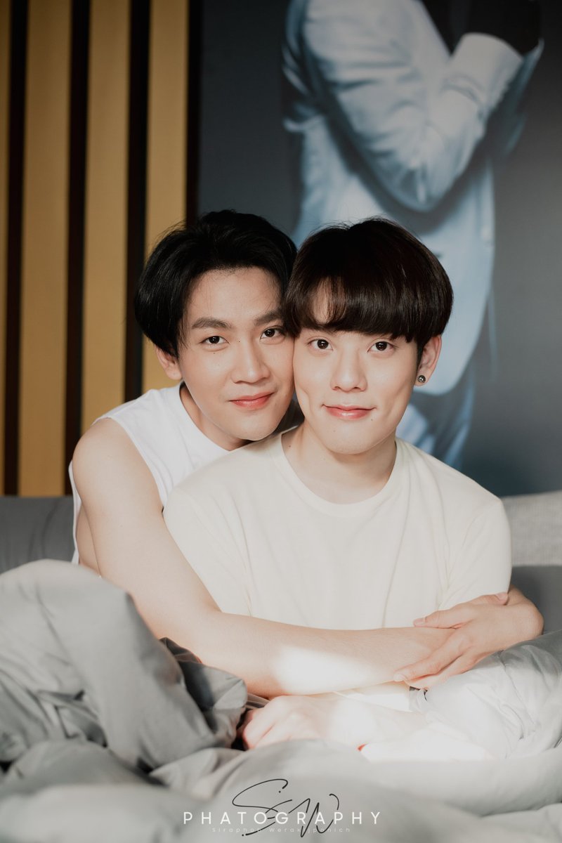 kiwibunnie's tweet image. Gorgeous and much needed KIMCOP BTS photos from CloseFriends 🥰

facebook.com/phatsiraphob/p…

#ขุณขิมมอญ #CTRPANUWAT #คิมคอป #KimCop #Closefriendโคตรแฟน  #Closefriendโคตรแฟน2  #โคตรแฟน2