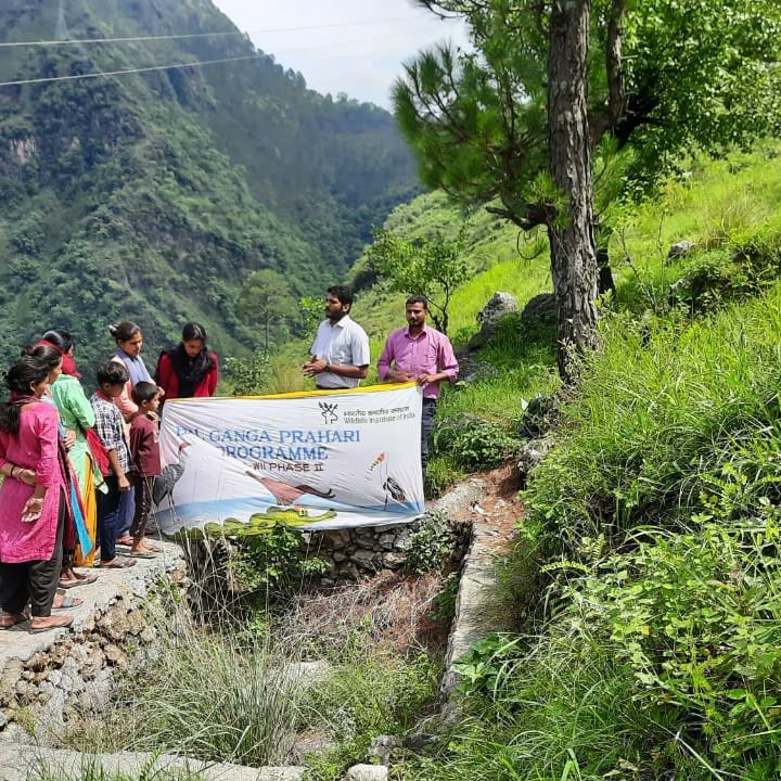 sangeeta_angom's tweet photo. #CTR-Activity 5
@Palas, Tehri Garhwal
WII-NMCG team had organised a meeting and discussions with women of village ‘Palas’ through traditional techniques of Chal Khal (trenches) and importance of their maintenance under the #CatchTheRainCampaign @wii_india @nwmgoi @MoJSDoWRRDGR https://t.co/8KFo9ACFUO