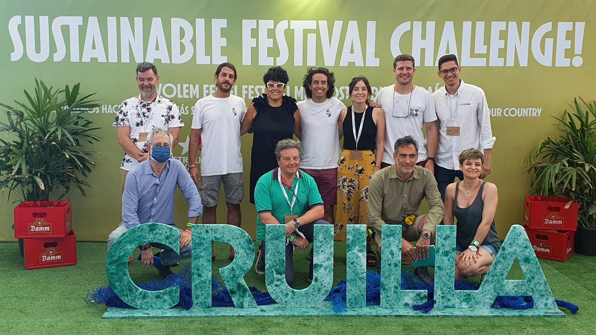 Se presentan los proyectos de #SustainableFestivalChallenge en el Festival <a href="/cruillabcn/">FESTIVAL CRUÏLLA</a> de la mano de Laura Larroya de <a href="/EstrellaDammEs/">Estrella Damm Es</a>, <a href="/josepcasellas/">en Josep Casellas</a> de Cruïlla y Rosario Semenzato de @Ship2BFound : <a href="/EwmSoluciones/">EWM Soluciones</a>, <a href="/FullFastSpain/">full&fast</a>, <a href="/thegravitywave/">The Gravity Wave</a>, <a href="/notpla/">Notpla</a>, Pack2Earth i Voilá Bio
