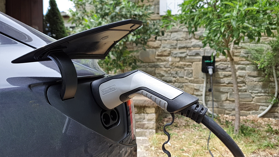 🚀 ❓ Are you interested in models to predict energy demand in 🚗 #EVcharging stations?
 📖  Read our new #blog article
 🔗 lnkd.in/ehiuMDtj
#energy #project #AIapplications #artificialintelligence #climatechange
<a href="/BonsApps/">BonsAPPs</a> <a href="/AI4Copernicus/">AΙ4Copernicus</a> @AI4EU <a href="/dih4ai/">DIH4AI project</a> <a href="/AIPlan4EU/">AIPlan4EU</a> <a href="/StairwAI/">StairwAI - Artificial Intelligence for SMEs</a>