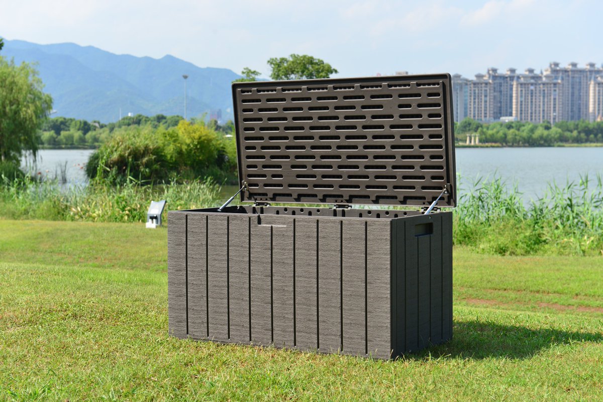 82564172Lee's tweet photo. Hide away your garden tools, extra outdoor cushions or rain covers when not needed with this capacious storage box.#storagebox https://t.co/zNMDVomiqk