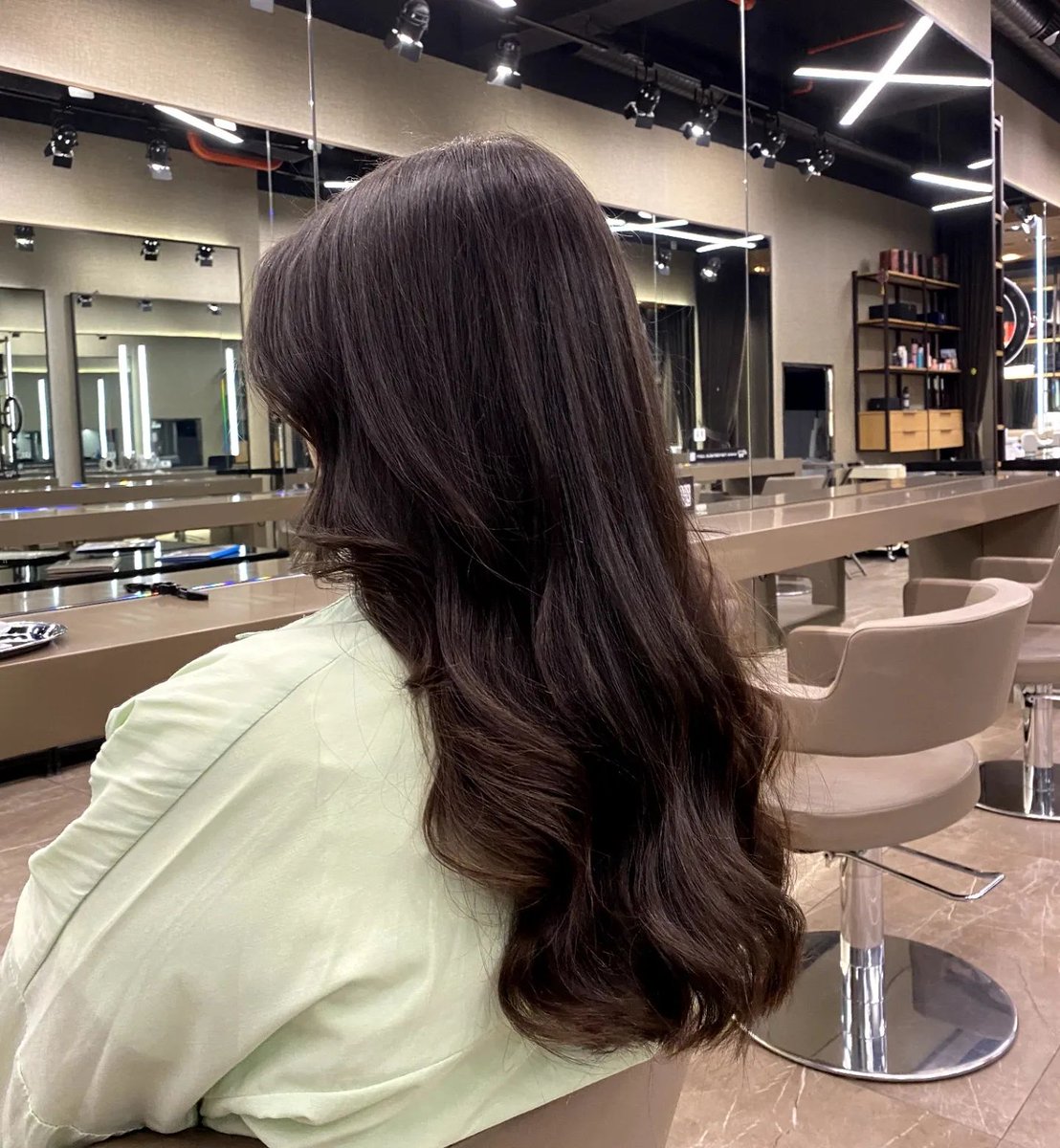 Doğal görünümlü dalgalar günlük veya özel davetlerinizde, her kombinizle uyumlu!

Hizmetlerimiz hakkında bilgi almak için 0532 111 11 46 üzerinden bize ulaşabilirsiniz.

#saçşekillendirme