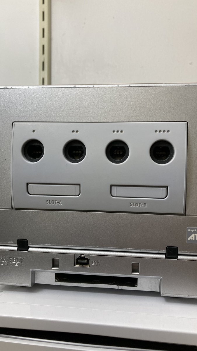 LemBrosGame's tweet photo. I finished removing yellowed from my NES and GameCube’s 2nd memory slot flap! But, I will do removing the little yellowed on GameCube’s panel and 1st memory flap. I will. #Nintendo #gamecube #nes #restoration #Retro #RETROGAMING #yellowed #remove #gaming #game #gamer #repair https://t.co/Qao6ouqvBs