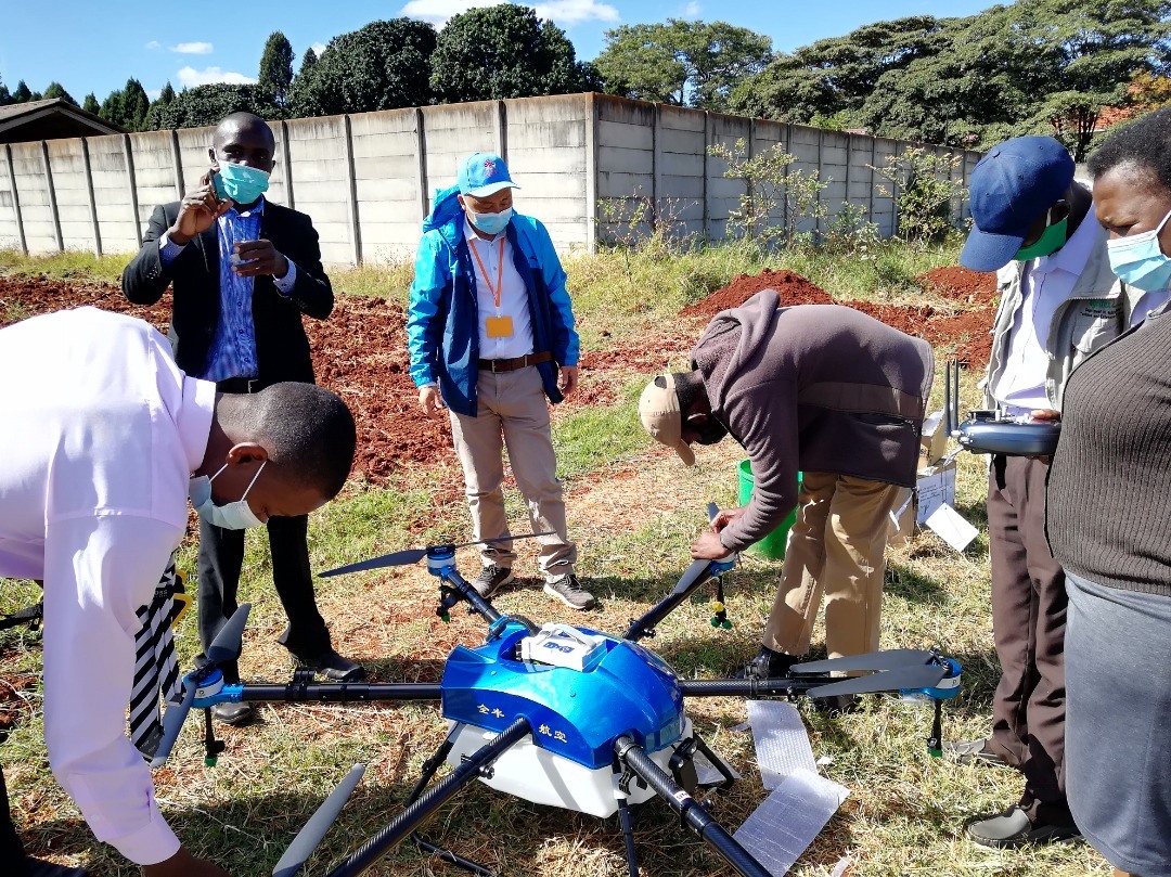 chufangagri's tweet photo. This is how chufangagri helps farmers with precision farming and makes them fall in love with the process.
#dronaprofesionala #agrodron #farmdrones #PrecisionMedicine #agriculture #drones https://t.co/gEcBafWmyd