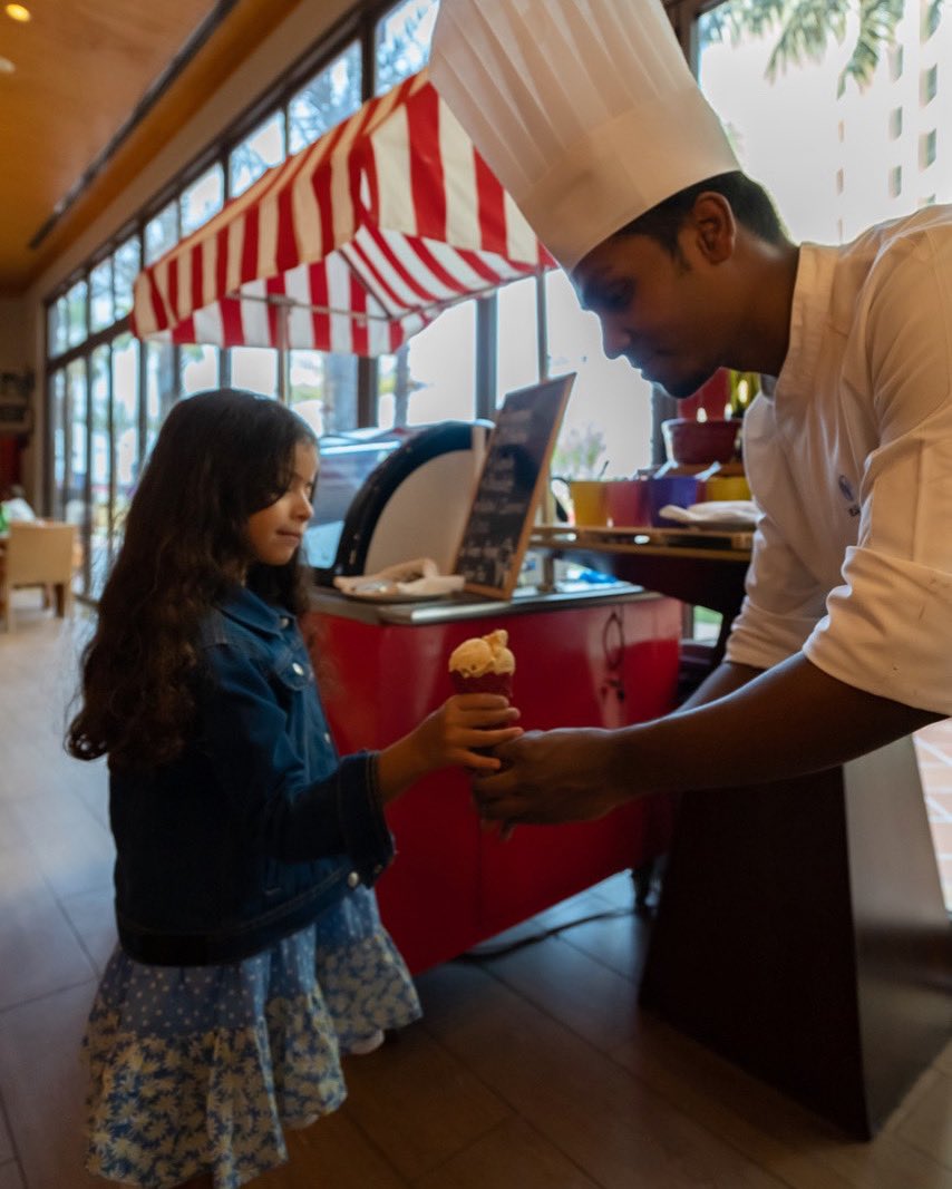 AmwajRotana's tweet photo. Weekend is almost here and it means only one thing – Summer Saturday Brunch at Rosso! Bring on the ice-cream!

Book your table now 04 428 3088, Summer Brunch is every Saturday from 12:30 to 4:30 pm.

#saturdaybrunch #bestsaturdaybrunch #bestbrunchdubai #dubaibrunch #amwajrotana https://t.co/idKJppccr7