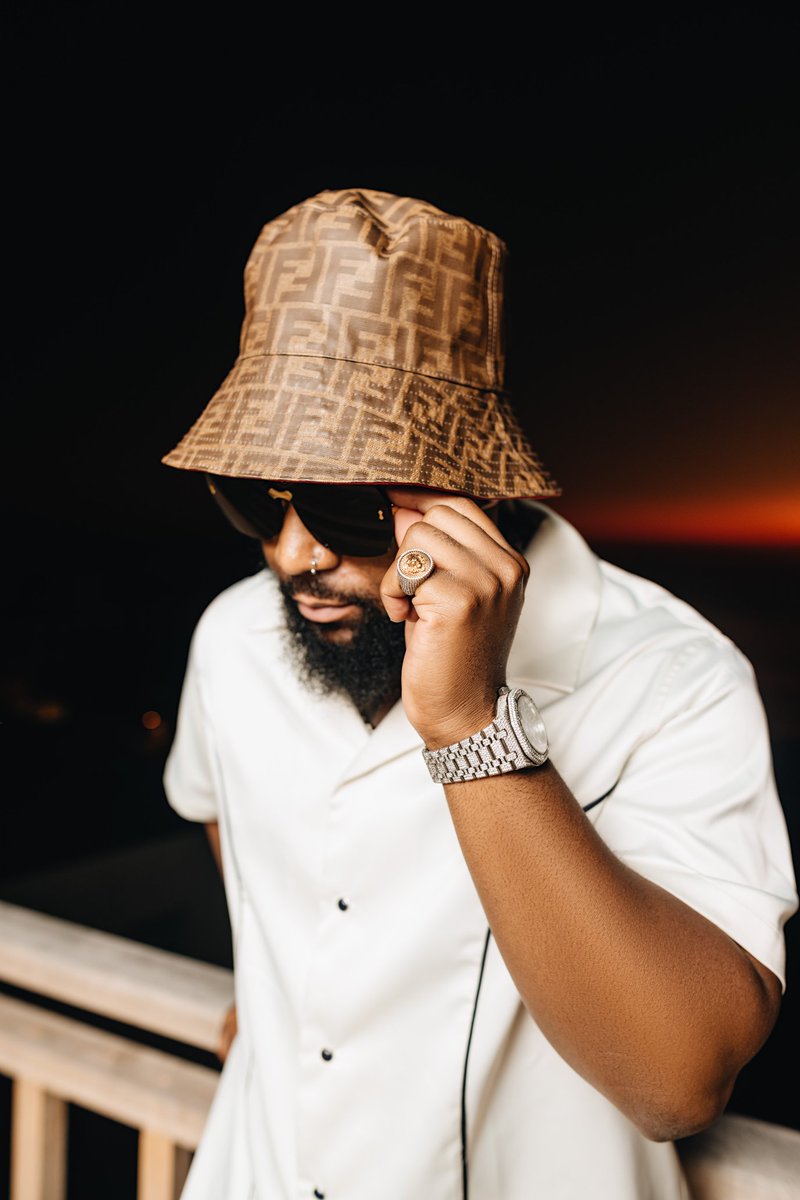 casspernyovest's tweet photo. Cass , last number !!! https://t.co/djvcqdkbLw
