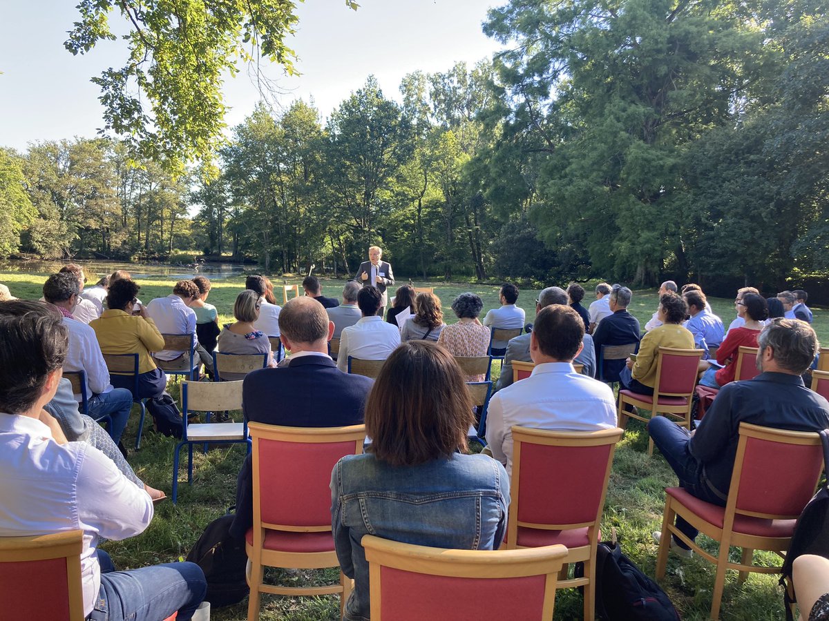 Journée UER @DirigeantsResp Nantes Atlantique c’est parti ! #engagement individuel et collectif 
Bienvenue aux 155 DRO nantais !
La parole d’introduction à <a href="/fournier_lionel/">Lionel Fournier</a> 
Merci à #LeDomaineduPrésent #CélineCado et à @dleglana pour leur chaleureux accueil <a href="/bazin_bazin/">BAZIN laurent</a> @sycaspe