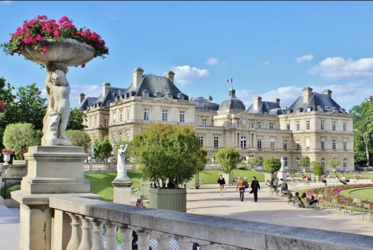 ParisArtDeVivre's tweet photo. Luxembourg Garden ☘️🌺🌲🪴🌳🌷 #ParisVI A 170-sqm apartment in perfect condition – Soaring 3.12-meter high ceiling. Exceptional unobstructed #openviews Lots of natural light, in a peaceful environment
https://t.co/xc43wowvBM #RealEstate https://t.co/TmMtInDkbE