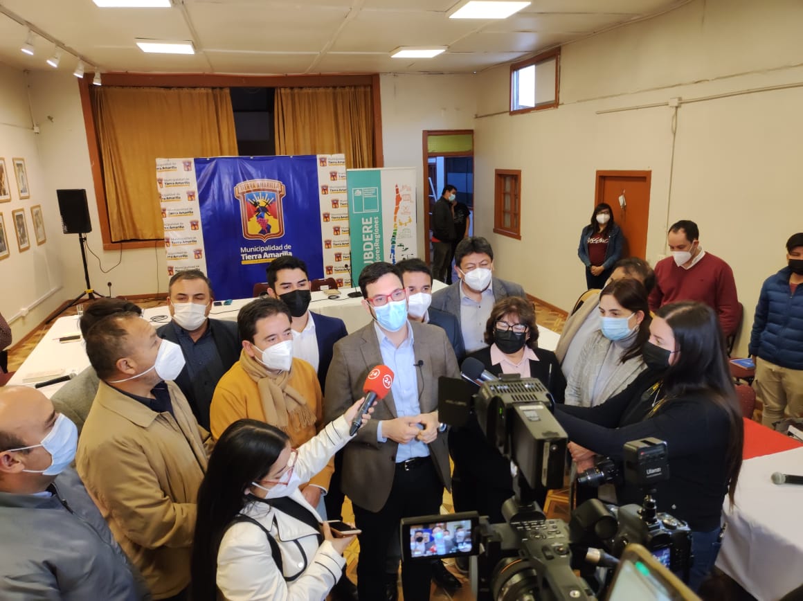 Subsecretario SUBDERE Miguel Crispi reunido con autoridades regionales, alcaldes y alcaldesas de las comunas de Atacama.