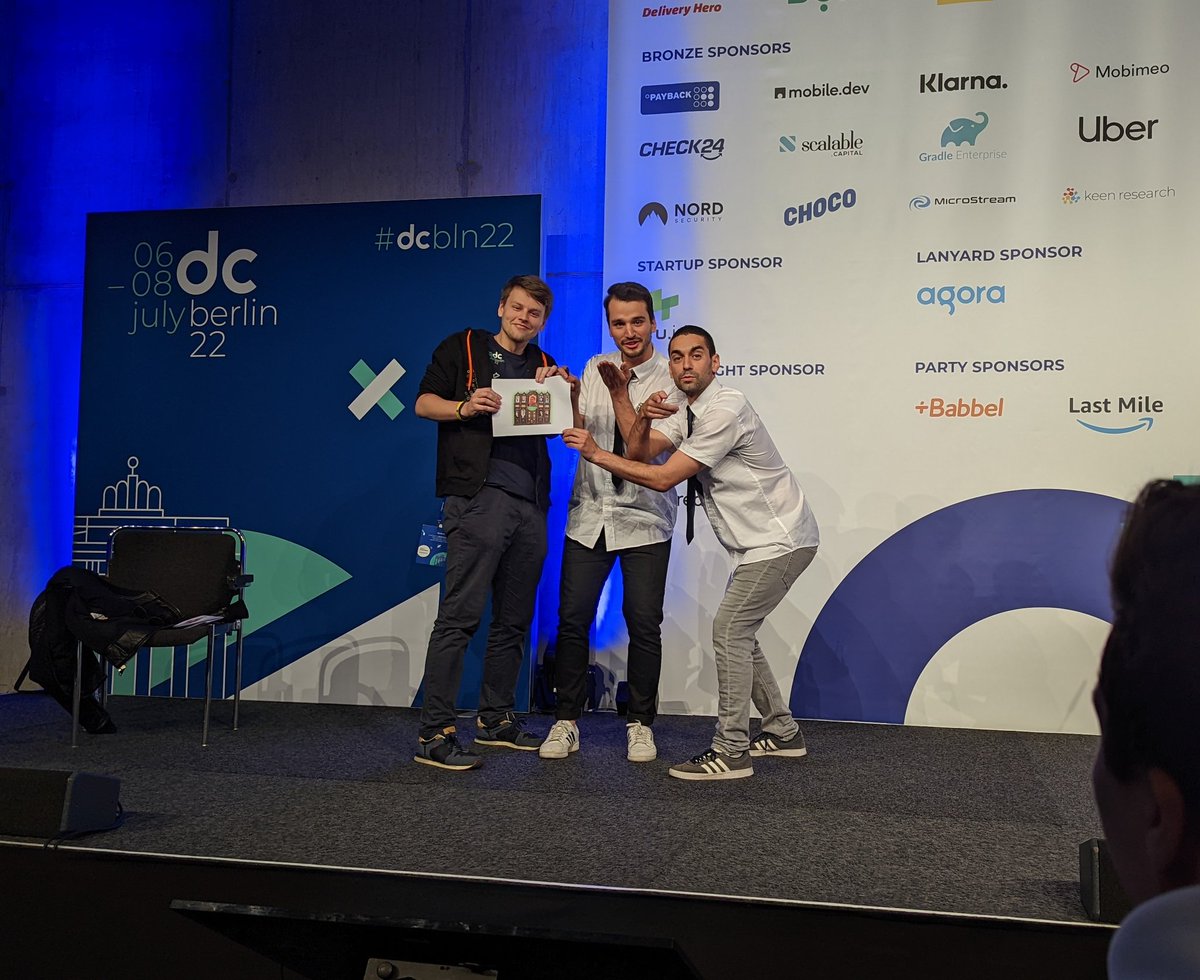 mohsenoid's tweet photo. Someone just won the Android Shrine© introduced by @Ben_Kadel and @vstojanov1 @droidconBerlin. 😁

#dcbln22 https://t.co/0M3Z0Vnv22