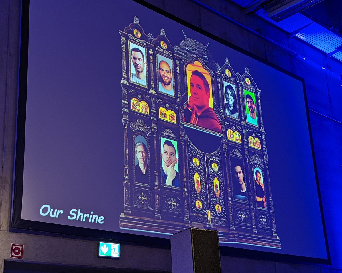 mohsenoid's tweet photo. Someone just won the Android Shrine© introduced by @Ben_Kadel and @vstojanov1 @droidconBerlin. 😁

#dcbln22 https://t.co/0M3Z0Vnv22