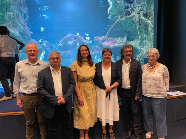 U2P_NA's tweet photo. U2P Charente-Maritime : Félicitations à l'UNAPL et à sa représentante Sarah HOLLEVOET, qui prend la présidence de l'U2P 17 pour ces 4 prochaines années , succédant à Sylvie MARTIN CAPEB 17. En présence des élus U2P Nouvelle-Aquitaine, et de son Président Benoit BELGY. https://t.co/359Fkzw7Lc