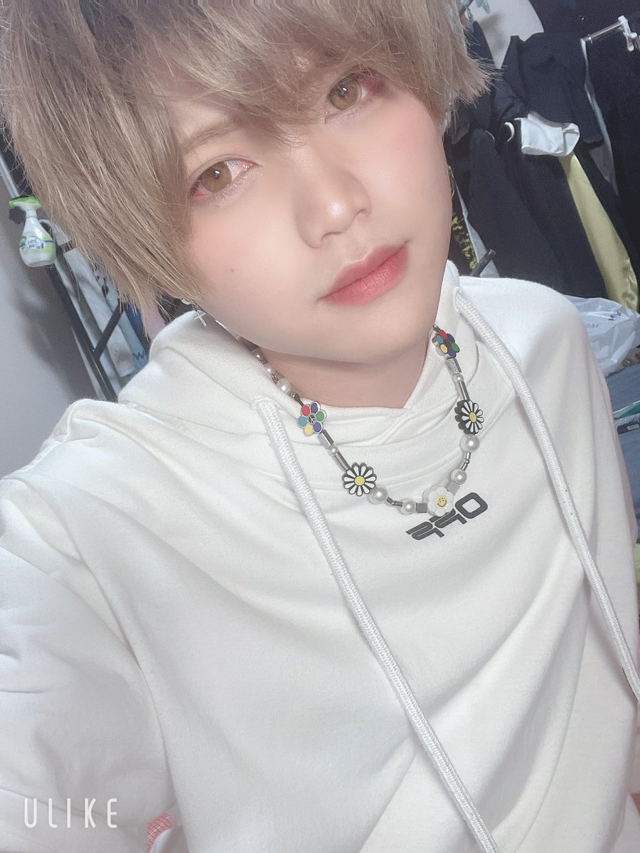 おはまる〜！！

昨日は表彰式でした😊

 #EyesGroup