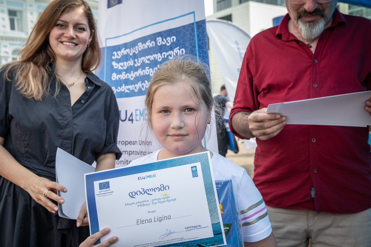 UNDPGeorgia's tweet photo. Georgian participants of the art contest ‘Draw a dream about the sea’ received diplomas &amp; gifts for their amazing works about #BlackSea.  
We celebrate their talent &amp; thank them for sharing their feelings, hopes &amp; dreams.
➡ https://t.co/o5eBobFDVI

#EU4EMBLAS #OurSea https://t.co/JkBMWmXgzE