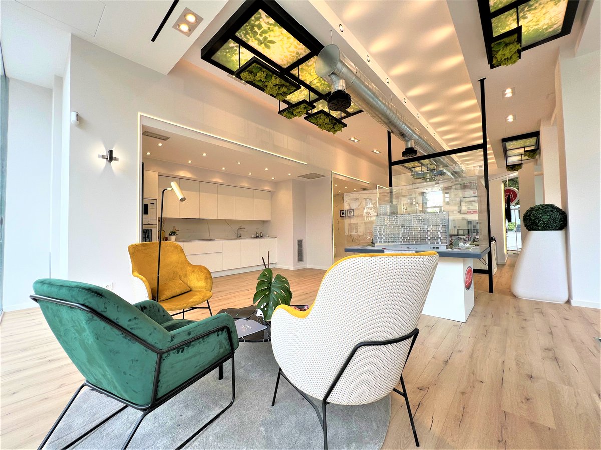 Estrenamos nueva oficina comercial en Zaragoza​!
Junto a la entrada del edificio Skyline Plaza de Europa nº2 encontrarás este nuevo espacio.
Ponemos a tu disposición la exposición de calidades de las nuevas viviendas para que no te pierdas ningún detalle.
ebrosa.com/obra-nueva/zar…