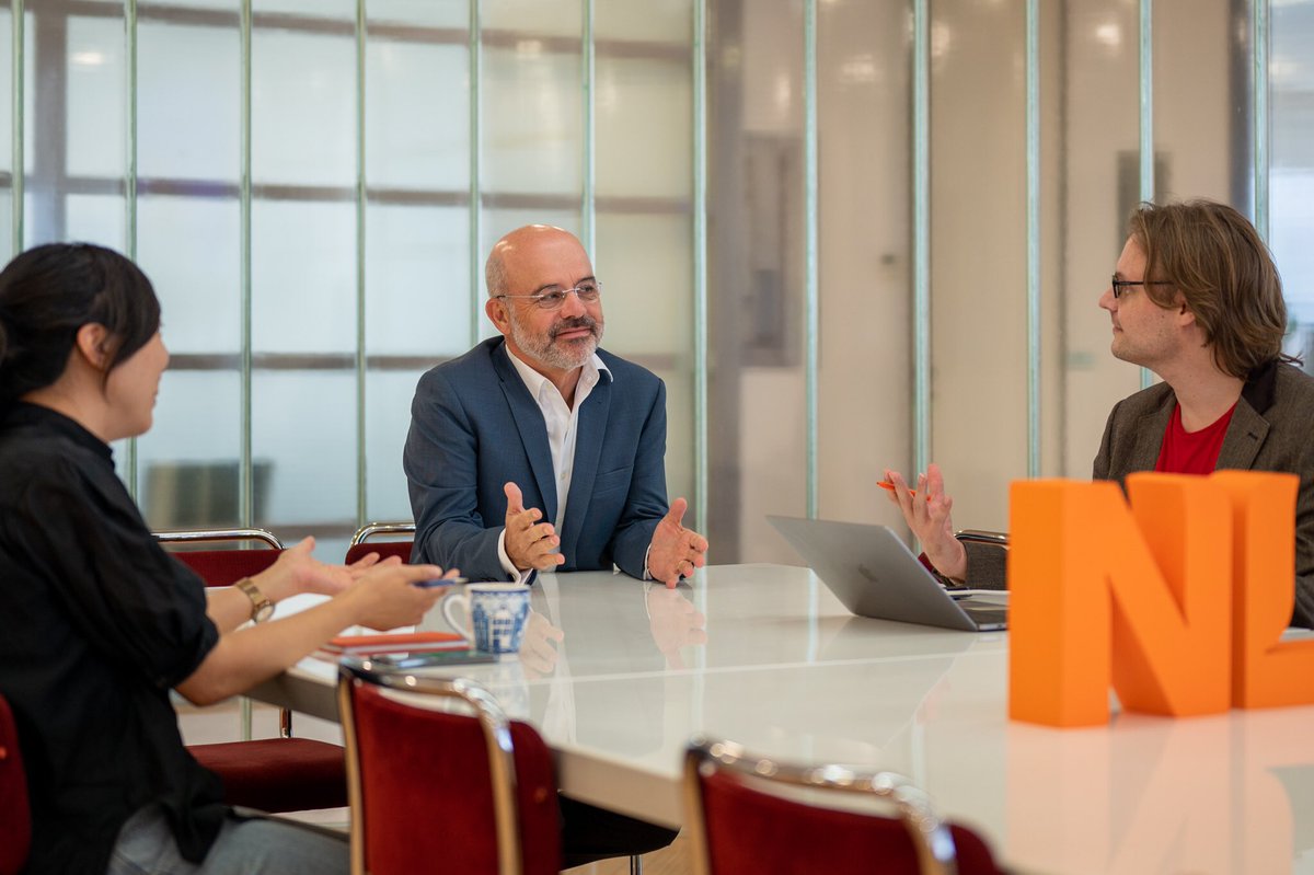 Addressing the China-Europe Floating Offshore Wind Cooperation Forum. A great opportunity to introduce innovative technologies, equipment and solutions from the Netherlands🇳🇱to further deepen Sino🇨🇳-Dutch🇳🇱 cooperation in China's offshore wind sector <a href="/HollandWindHome/">HHWE</a>  <a href="/NLinChina/">Embassy of the Netherlands in Beijing</a>