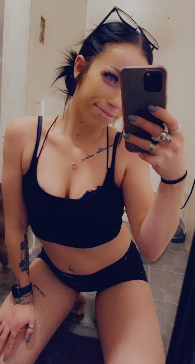amanda tweet media