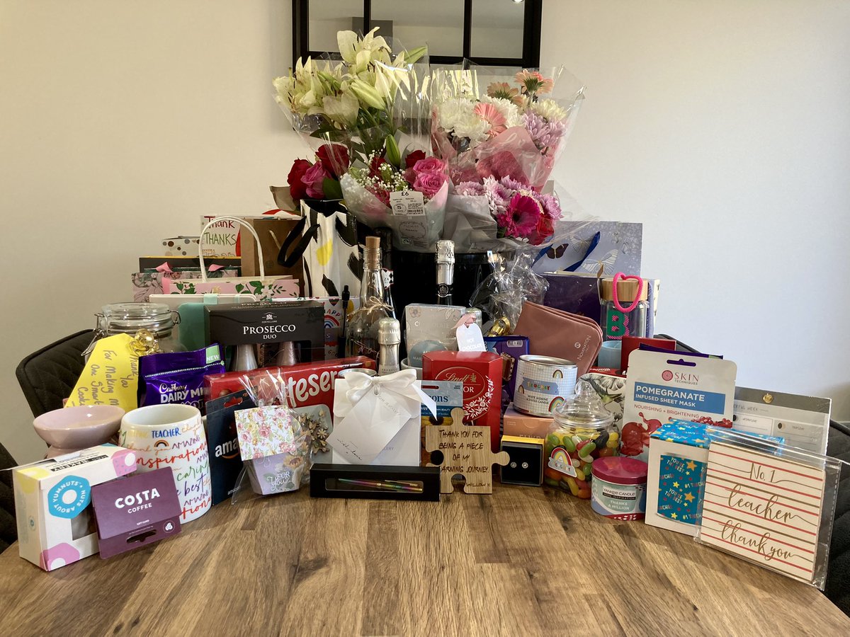 Miss Bacon tweet media