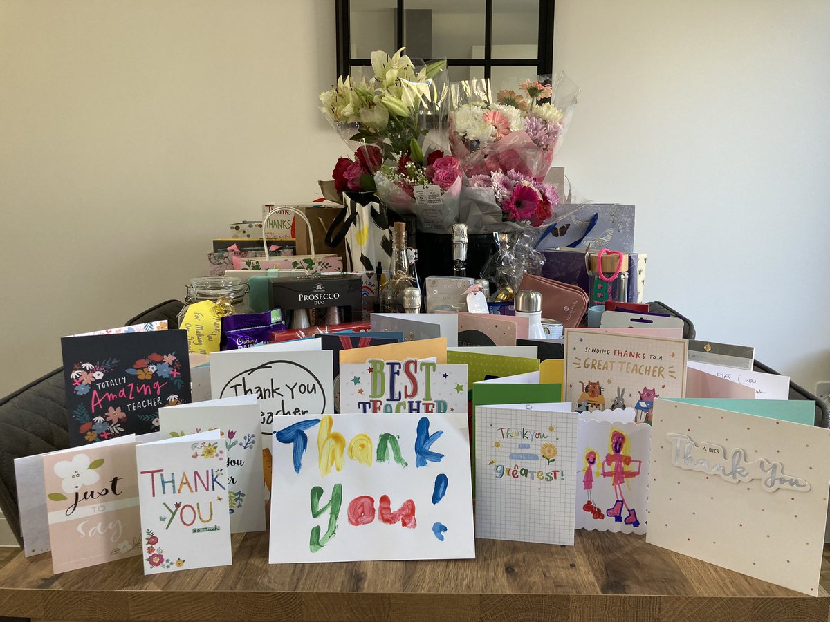 Miss Bacon tweet media