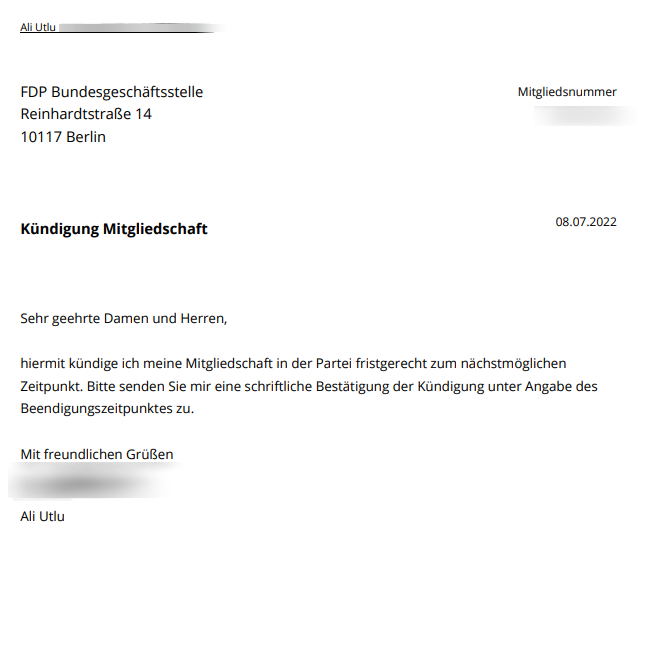 Ich trete aus, weil ich liberal bin und rassistische Identitätspolitik nicht mittragen kann.

Wer die Feinde einer offenen Gesellschaft wählt, ist nicht mehr liberal. Ich habe Prinzipien, ich werde mich selbst nicht verraten.

Adieu @FDP