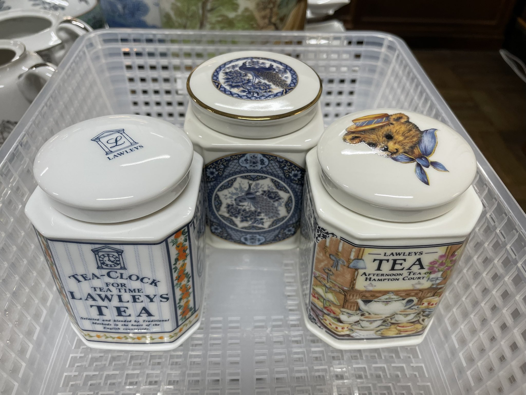 レア LAWLEYS CREAM TEA ボウル2個とキャニスター | maisenfermagem